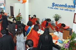 Năm 2010, lợi nhuận trước thuế của Sacombank đạt 2.426 tỷ đồng, bằng 101% kế hoạch và tăng 28% so với năm 2009.