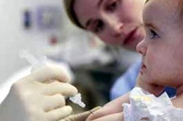 Tiêm phòng cúm A/H1N1 tại Anh.