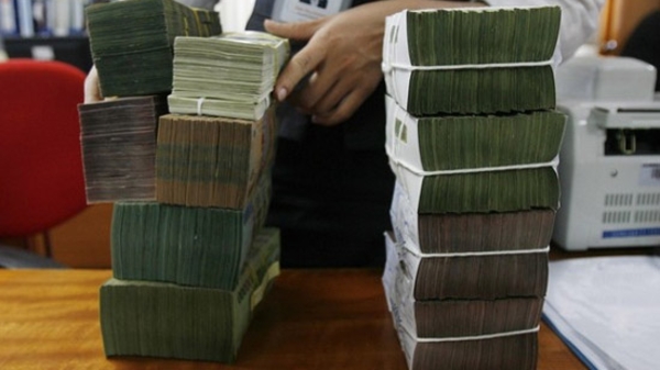 Khi 19/23 ngân hàng khó đúng hạn tăng vốn