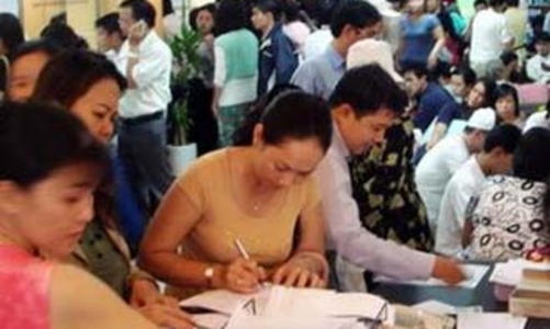 Nhiều người bán, giá đất giảm