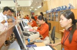 Khối ngân hàng thương mại được đánh giá là có mức độ đầu tư cho ứng dụng và phát triển công nghệ thông tin với xu hướng tăng mạnh.