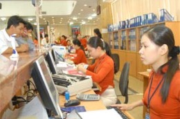 Khối ngân hàng thương mại được đánh giá là có mức độ đầu tư cho ứng dụng và phát triển công nghệ thông tin với xu hướng tăng mạnh.