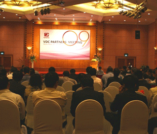 Quang cảnh hội nghị "VDC Partners’ meeting 2009".