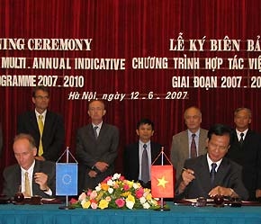 Chiến lược mới của EC là chỉ hỗ trợ vào số ít các lĩnh vực then chốt của Việt Nam - Ảnh: Ngọc Quỳnh.