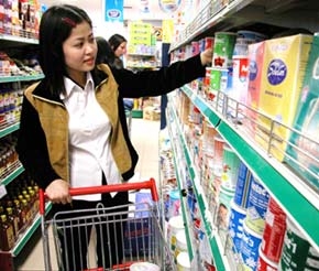 Người Việt Nam hiện tại chưa thực sự quan tâm đến việc sử dụng quyền đã được luật pháp quốc tế cũng như pháp luật Việt Nam bảo vệ, bảo hộ - Ảnh: Việt Tuấn.