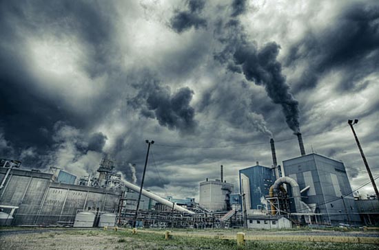 Do tốc độ tăng trưởng cao, nhiều nền kinh tế mới nổi đang đối mặt với vấn nạn ô nhiễm không khí nặng nề - Ảnh: CNBC.