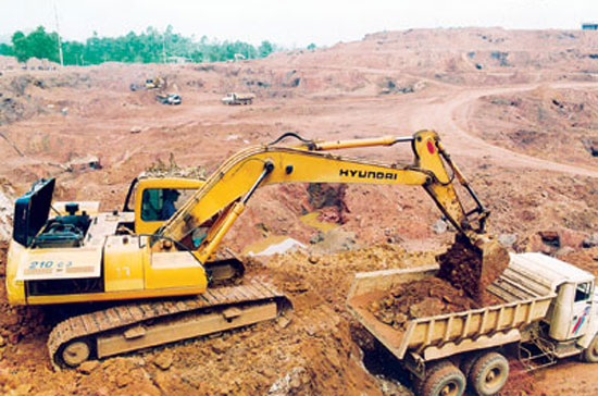 Mỏ Thạch Khê được xem là mỏ sắt lớn nhất khu vực Đông Nam Á, được phát hiện từ năm 1960, với trữ lượng khoảng 544 triệu tấn.