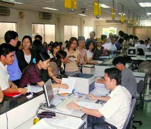 Thủ tục hành chính phiền hà luôn gây tốn kém thời gian và tiền bạc cho doanh nghiệp.