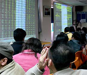 Chứng khoán tăng, nhà đầu tư đã trở lại sàn.