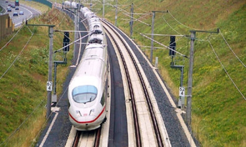 Trung Quốc mắc nợ lớn vì đường sắt cao tốc