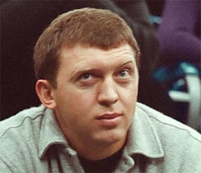 Oleg Deripaska đã tuyên bố sẽ sống lâu dài ở Nga và không có ý định sống ở nước ngoài.