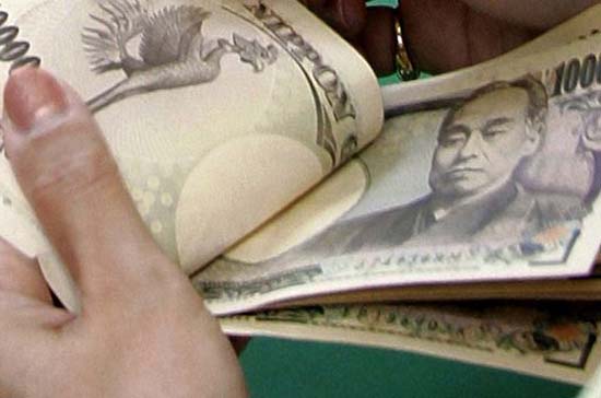 Báo cáo đề nghị thay viện trợ bằng USD, thay cho đồng Yen - Ảnh: ABC.