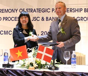 BankInvest cam kết sẽ hỗ trợ Gỗ Đức Thành hoạch định chiến lược phát triển công ty trong giai đoạn 5-10 năm tới - Ảnh: Tú Uyên.