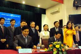 Toàn cảnh lế ký kết diễn ra ngày 24/3, tại Hà Nội.