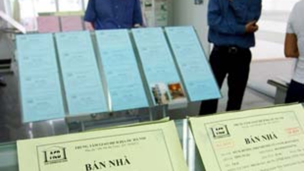 “Vào sàn, vốn cho bất động sản thuận hơn”