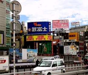 Nền kinh tế lớn thứ 2 thế giới này đang tiếp tục vật lộn để vượt qua tình trạng giảm phát.