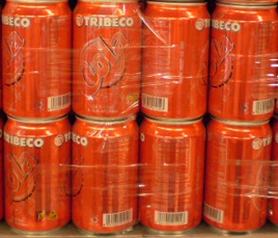 HOSE thông báo, kể từ ngày 3/2/2009 cổ phiếu của Công ty Cổ phần Nước giải khát Sài Gòn –Tribeco (TRI-HOSE) sẽ được đưa vào diện kiểm soát do kết quả kinh doanh năm 2008 phát sinh âm, vượt quá vốn chủ sở hữu của công ty tại thời điểm 31/12/2008.