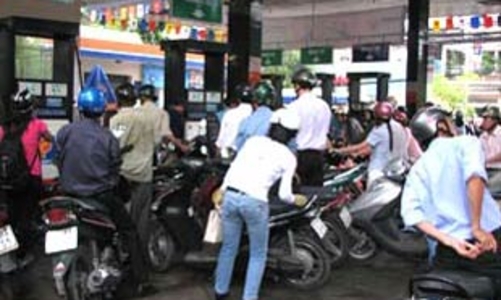 Giá xăng, dầu diezel tăng thêm 1.000 đồng/lít