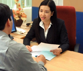 Do tính phức tạp của sản phẩm cao hơn nên sản phẩm này cũng đòi hỏi khách hàng phải hiểu rõ các đặc điểm, điều kiện khi mua sản phẩm.