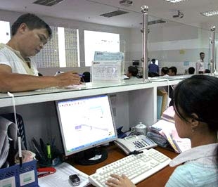 Trong phiên này, khối đầu tư nước ngoài vẫn tiếp tục tăng cường bán ra với hơn 3,8 triệu cổ phiếu với hơn 147 tỷ đồng giá trị, và chỉ mua vào hơn 1,1 triệu cổ phiếu, trị giá 51 tỷ đồng.