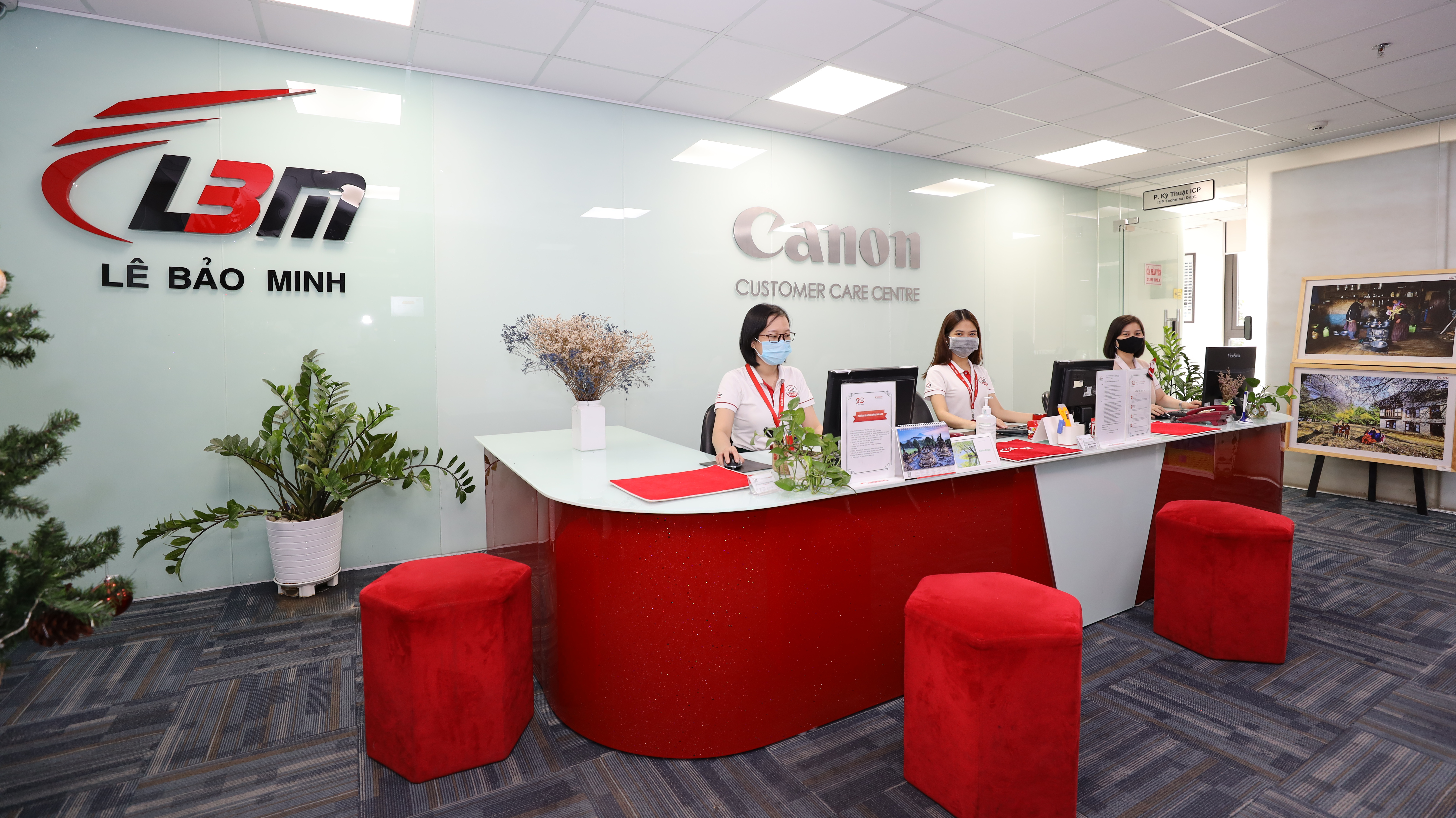 Chuyên nghiệp, tận tâm phục vụ khách hàng là phương châm kinh doanh suốt hơn 20 năm qua của Lê Bảo Minh.