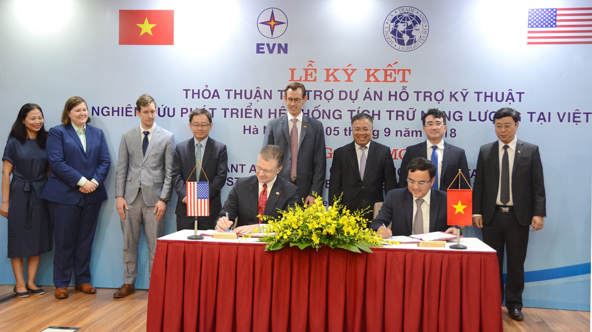 Lễ ký Hiệp định Tài trợ cho dự án hợp tác kỹ thuật Nghiên cứu phát triển hệ thống tích trữ năng lượng tại Việt Nam.