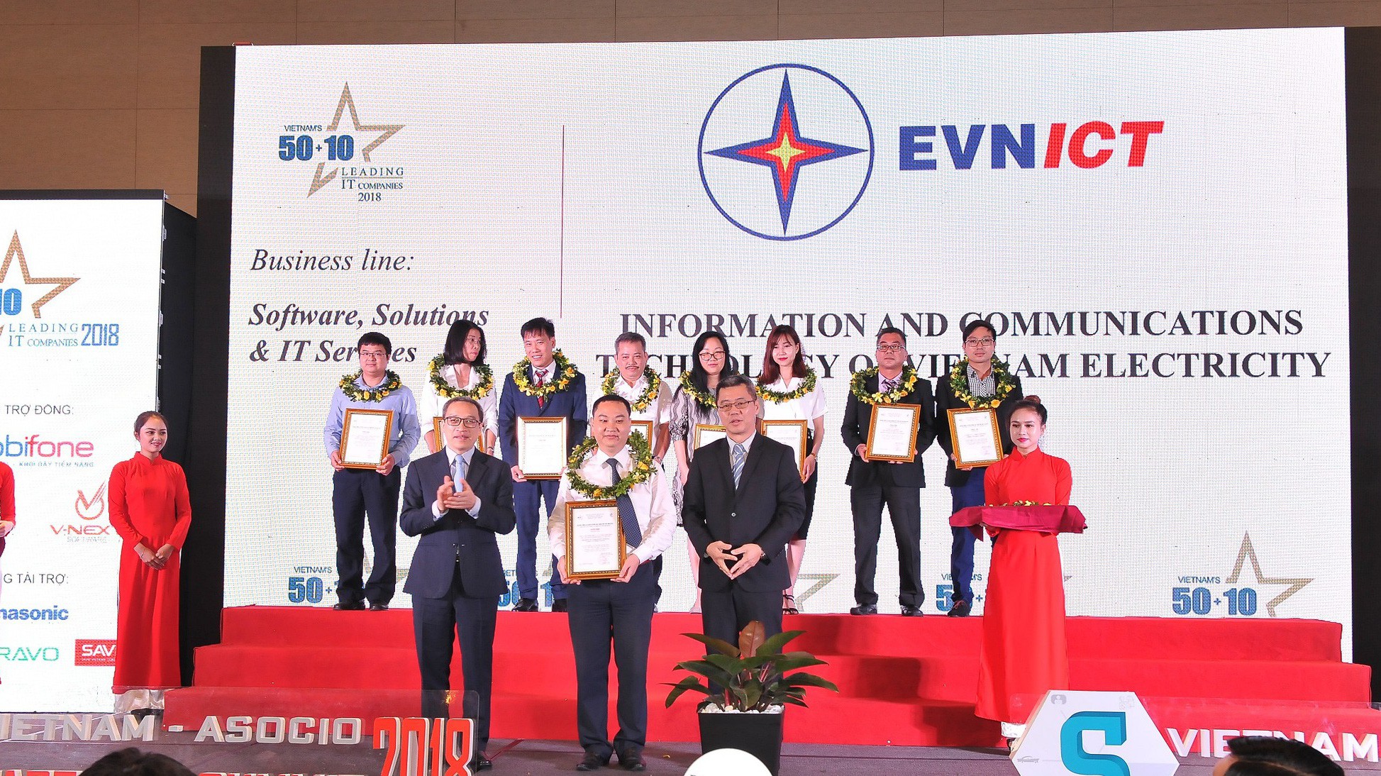 Đây là lần thứ 2 liên tiếp EVNICT đạt được danh hiệu 50 doanh nghiệp công nghệ thông tin hàng đầu Việt Nam.