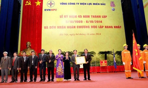 50 năm trao “ánh sáng” nhận niềm tin