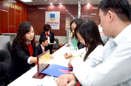 Từ ngày 30/8/2010 - 20/10/2010, Công ty Cổ phần Quản lý Quỹ đầu tư Sài Gòn - Hà Nội,  tổ chức có liên quan với cổ đông nội bộ thuộc Công ty Cổ phần Chứng khoán Dầu khí (mã PSI-HNX) đăng ký mua 1.000.000 cổ phiếu, nhằm tăng tỷ lệ sở hữu.