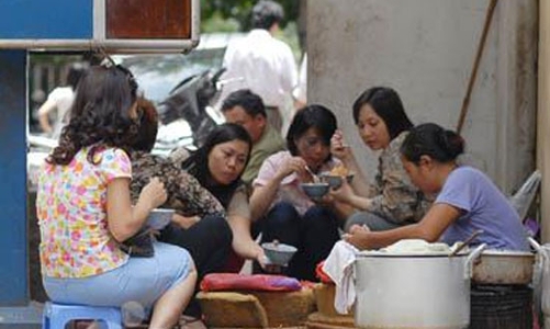 “Bún mắng, cháo chửi” và chuyện CEO làm bảo vệ