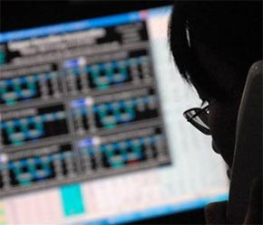Không thể phủ nhận được một điều rằng những báo cáo loại này rất có tính thuyết phục người đọc, bất chấp chúng chứa nhiều điều còn phải bàn - Ảnh: TT.