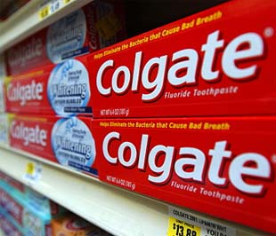 Xét trên phương diện kinh tế học, những công ty như Heinz và Colgate đã chứng tỏ được “năng lực áp giá” của họ - khả năng tăng giá sản phẩm và duy trì mức giá cao.