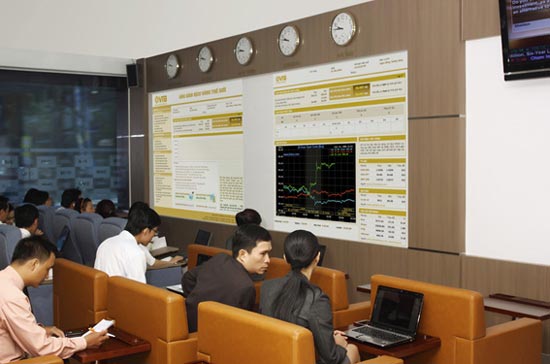 Hướng giải quyết quyền lợi của các nhà đầu tư trong trường hợp họ không tất toán được trạng thái trước thời điểm 30/3/2010 vẫn chưa được các sàn đưa ra một cách cụ thể.