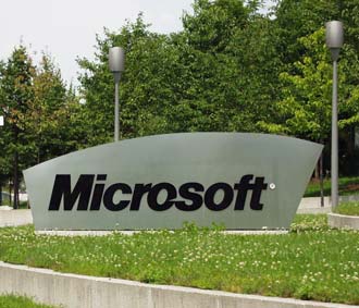 Microsoft vẫn chưa có quyết định đối với thương vụ Yahoo.