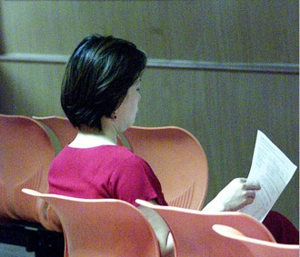 "Nhiều cổ đông nhỏ hiện nay khá thụ động và bàng quan trước việc nâng cao hiệu lực công ty” - Ảnh: Việt Tuấn.