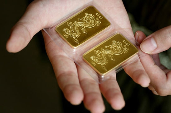 Giá vàng trong nước tiến gần 45 triệu đồng/lượng.