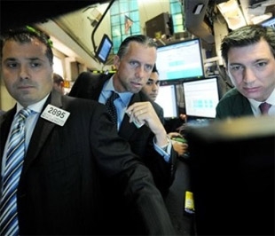 Trong ngày giao dịch, chỉ số Nasdaq có lúc đã tăng được hơn 1,25%, S&P nhích hơn 1% và Dow Jones tăng trên 0,75% - Ảnh: AP.