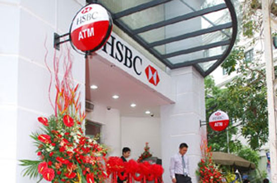 Năm 2009, sau khi lập ngân hàng con 100% vốn, HSBC cũng như một số thành viên khác liên tục mở các chi nhánh và điểm giao dịch mới, mở rộng hoạt động tại Việt Nam.