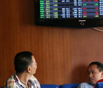 Theo dõi các phiên giao dịch gần đây, sau một đợi điều chỉnh sụt lại thấy giao dịch mua tăng và thị trường lại sồi lên được lặp đi lặp lại khá nhiều lần - Ảnh: Mạnh Thắng.