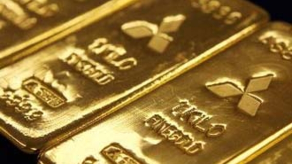 Vàng tăng vọt, giao dịch sôi động