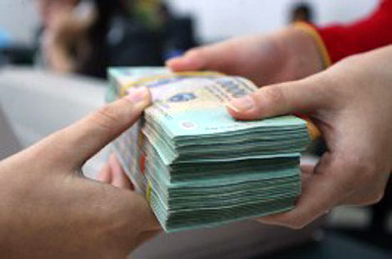 Cú điều chỉnh mục tiêu kiềm chế tốc độ tăng CPI lên 17% trở thành nỗi ám ảnh với người vay vốn.