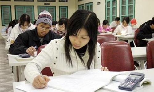 “Bắt bệnh” giáo dục đại học Việt Nam từ con số