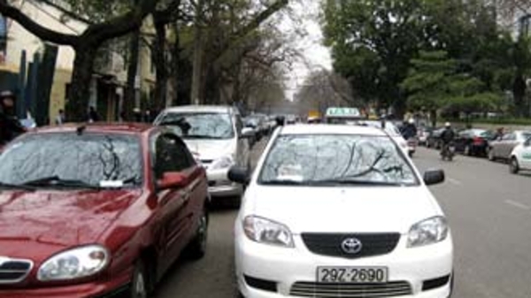 Hậu tăng giá xăng dầu: Doanh nghiệp vận tải không chịu nổi “nhiệt”