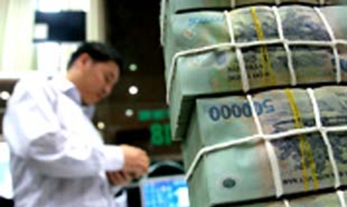 Lãi suất huy động VND: Hấp dẫn… 9%/năm