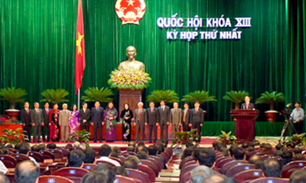 Các ủy viên Ủy ban Thường vụ Quốc hội khóa XIII ra mắt - Ảnh Chinhphu.vn.