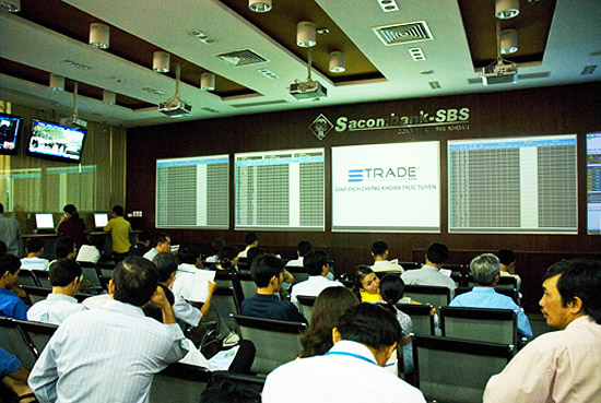 Nhà đầu tư trong nước đang lo ngại trước động thái bán ròng mạnh mẽ của khối ngoài gần đây.