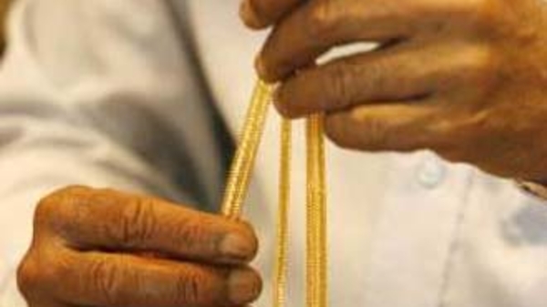 Đừng cưỡng ép nhà đầu tư vàng