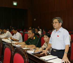 Đại biểu Nguyễn Minh Thuyết: Phương án miễn thuế thu nhập cá nhân chưa hợp lý - Ảnh: TTXVN.