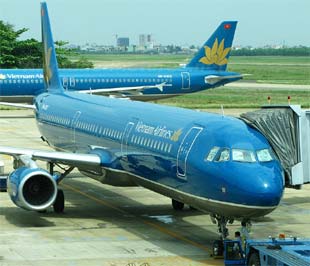 Bên cạnh việc đáp ứng yêu cầu của Vietnam Airlines, VAECO đang hướng tới mục tiêu đạt phê chuẩn tổ chức bảo dưỡng máy bay theo tiêu chuẩn quốc tế, tiến tới cung ứng các dịch vụ kỹ thuật máy bay cho các hãng hàng không khác trong khu vực và thế giới.