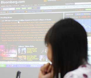 Thị trường vẫn đang thận trọng trong hướng tìm lại đà tăng, nhất là khi có yếu tố bất lợi từ sự sụt giảm của chứng khoán thế giới - Ảnh: Việt Tuấn.